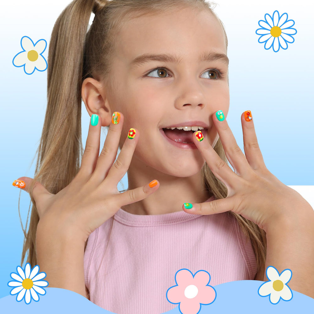 FANDAMEI close-up of press-on nail texture showing smooth, snag-free finish