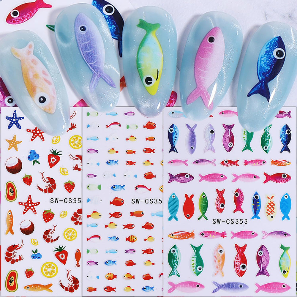 FDSQHSA lifestyle shot of beach manicure showcasing playful summer vibe