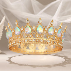 Feltent crown side profile on model demonstrating elegant styling benefit