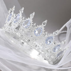 Feltent crown beside ruler showing size for accurate fit and planning benefit