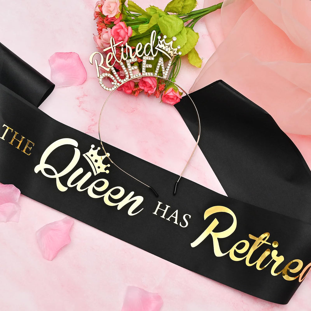 Fenyor7i rhinestone tiara close-up showing sparkling stones for standout celebration photos