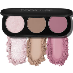 FOCALLURE palette front packaging showing trio layout and compact benefit