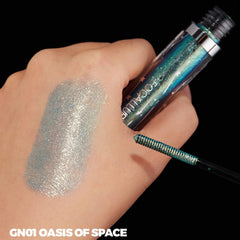 FOCALLURE detail of slim precision applicator depositing even glitter