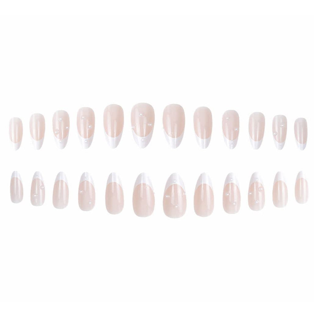 Foccna close-up on almond shape and pearl finish highlighting glossy professional look
