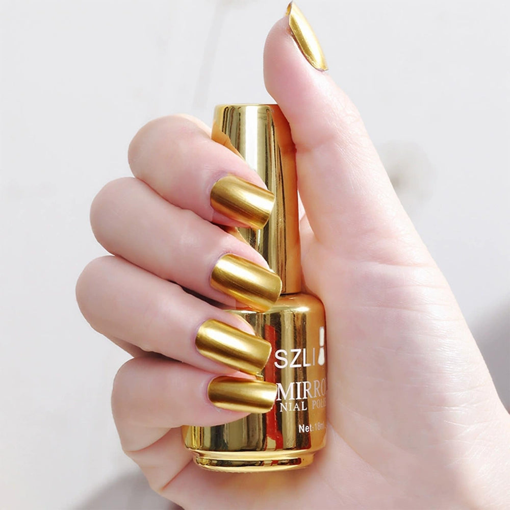 FREEORR bottle front view showing gold metallic lacquer and label benefit