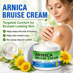 Galitoon cream texture close-up highlighting smooth, fast-absorbing feel