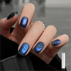 GAOY bottle front view showing Aurora Borealis shade and magnetic gel benefit