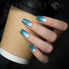 GAOY magnet demonstration forming cat-eye stripe for precise nail-art effects