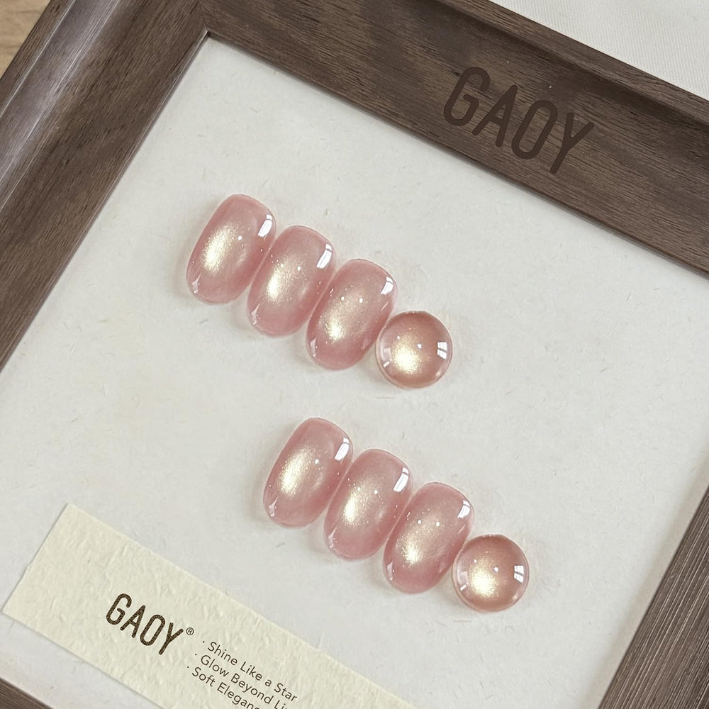 GAOY magnet held above polish creating cat-eye effect for customizable patterns