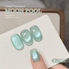 GAOY magnet in use over nail creating cat eye effect benefit: precise patterning