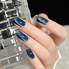 GAOY swatch wheel of Mystic Blue showing holographic sparkle benefit