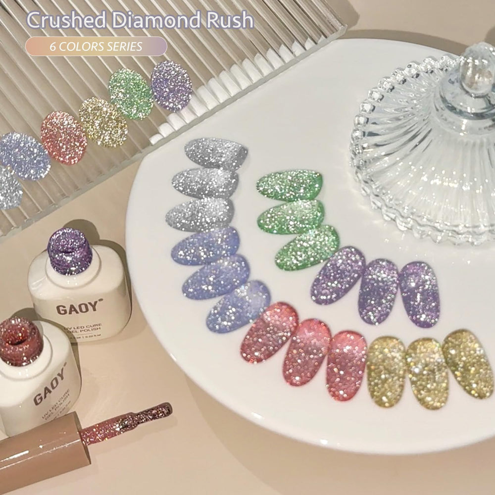 GAOY nail swatch on hand model showing cured holographic shine for camera-ready nails