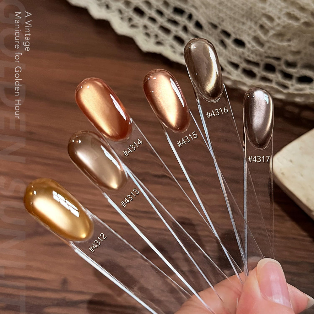 GAOY worn manicure showing fall cat-eye effect delivering salon-quality shine