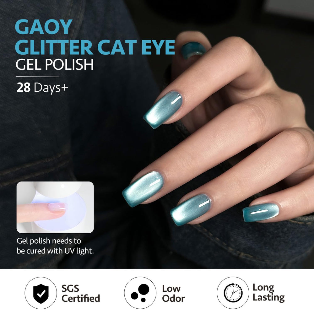 GAOY size comparison held in hand to show 16ml bottle portability and convenience