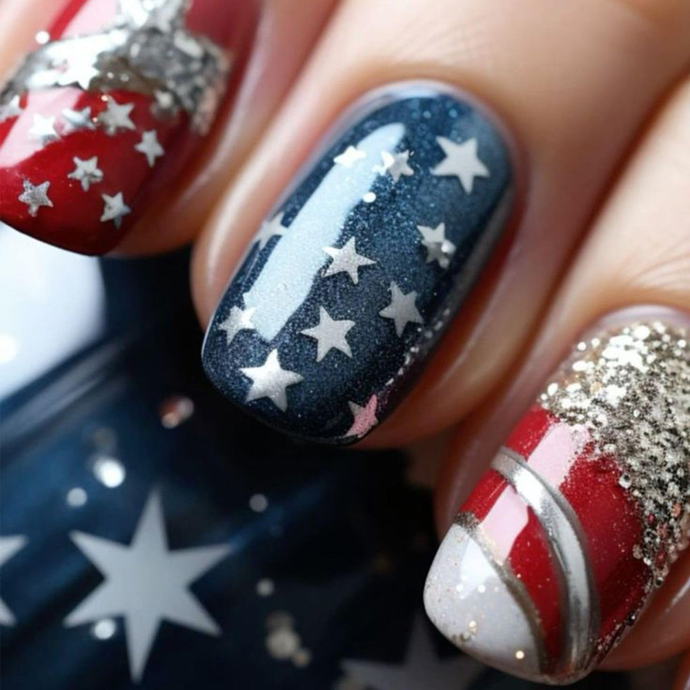 GCSQW front packaging showing 24-piece patriotic nails and included tools benefit quick setup