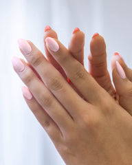 Gelish mini displayed on salon counter demonstrating professional salon performance