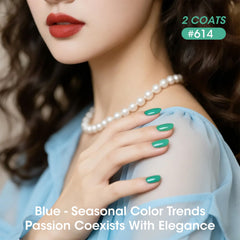 GELLEN pedicured toenails in teal at a beach scene for summer style