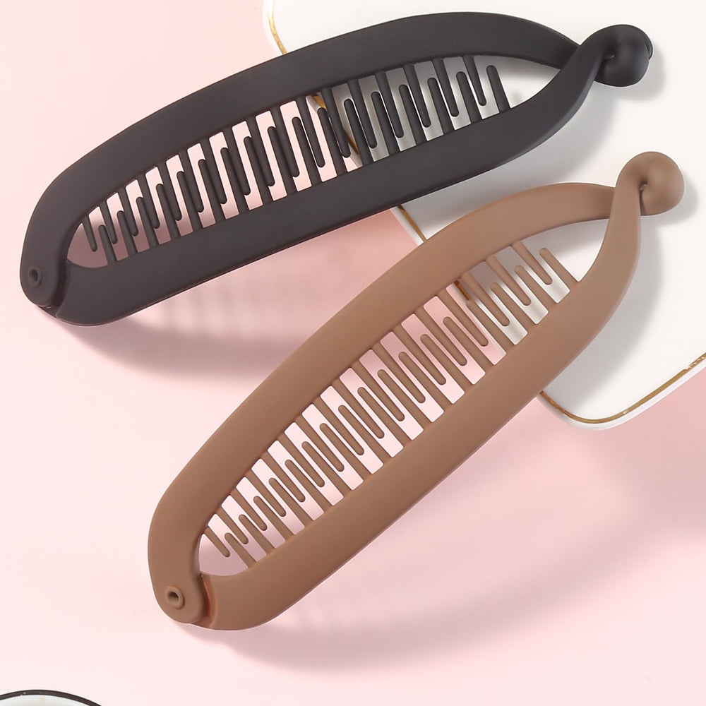 Generic clip next to a hand showing 5.91-inch scale for thick hair fit