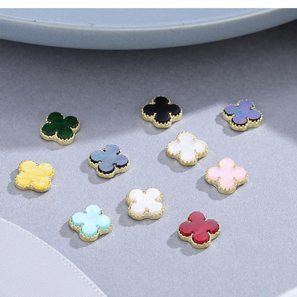 Generic charm next to ruler showing 10mm scale for size clarity and precise planning