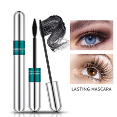 GHFCZOO on model wearing dramatic evening voluminous lashes