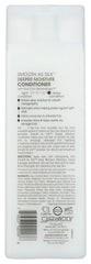 GIOVANNI creamy pour texture demonstrating smooth slip benefit