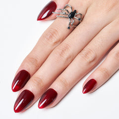 GLAMERMAID nails applied on fingers closeup showing salon look without polish hassle