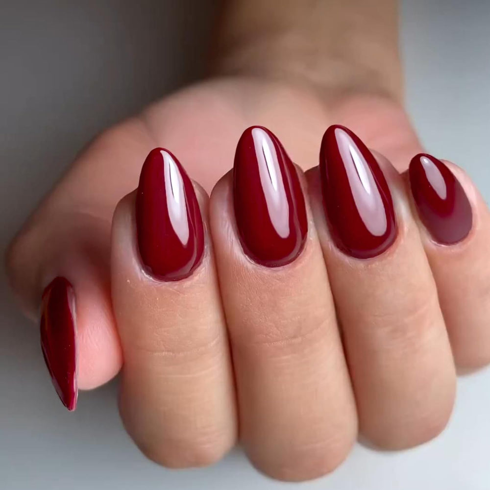 GLAMERMAID front packaging showing short almond burgundy nails and quick application benefit