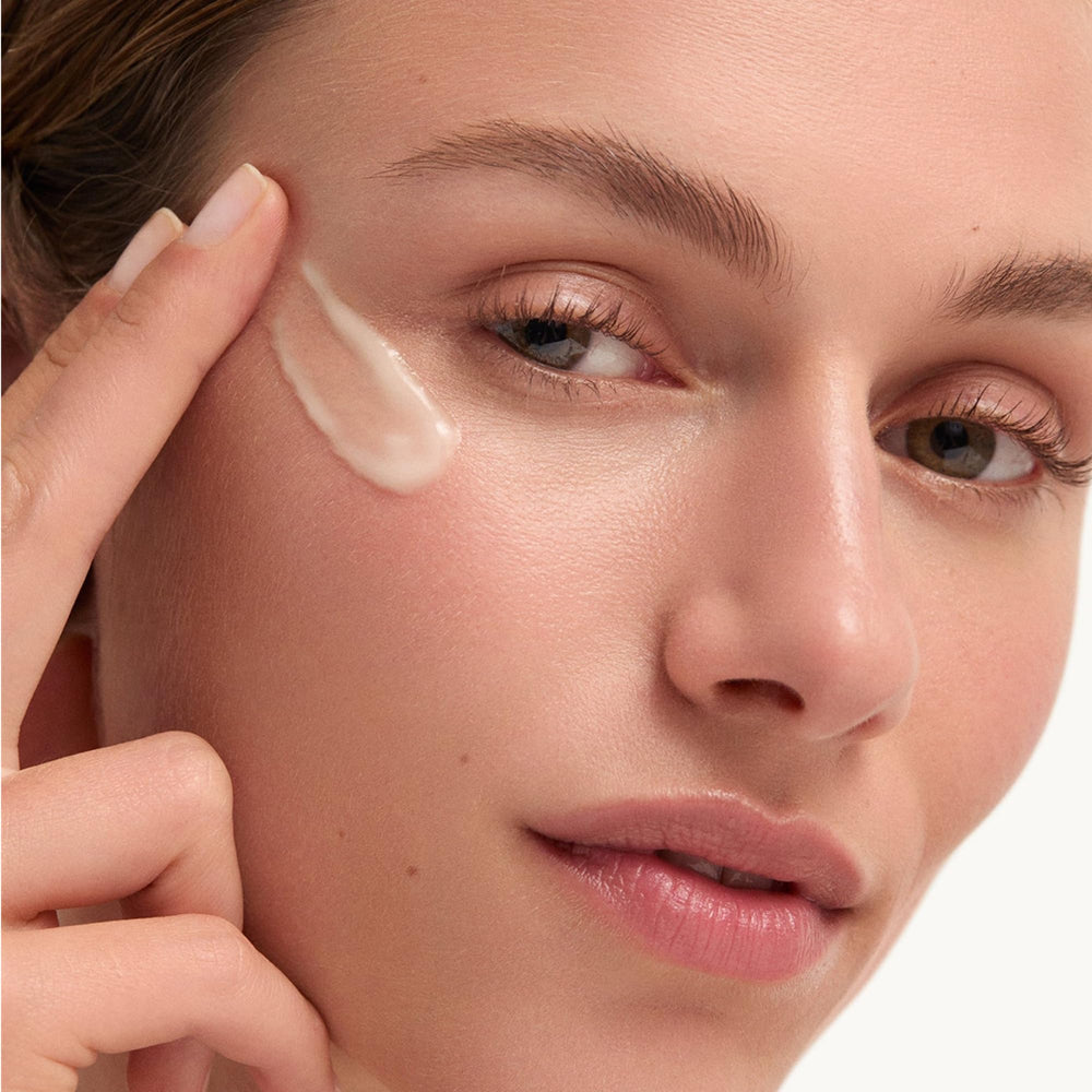 goop cap and label detail emphasizing clean formulation