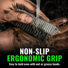 Grip Clean textured ergonomic handle showing non-slip grip benefit when wet