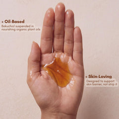 Hearthical oil texture close-up highlighting lightweight absorption benefit