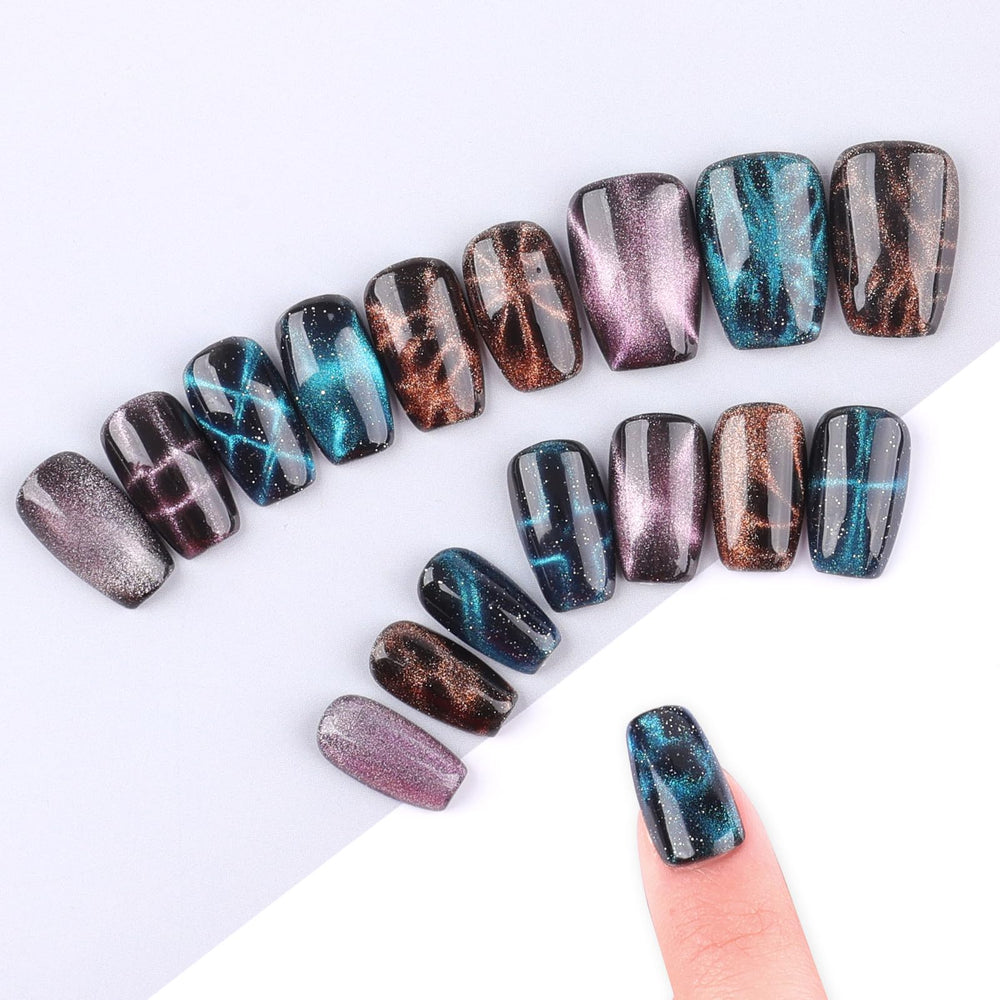 heemeei magnet held over nail demonstrating how to form cat-eye effect quickly