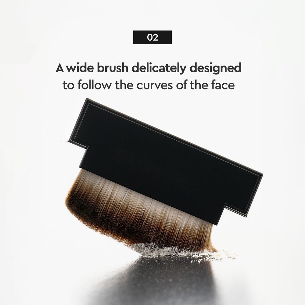 HERA airy blurring primer travel-sized packaging fitting in palm benefit