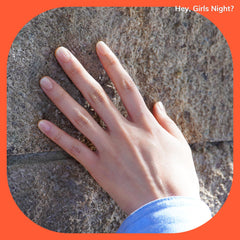 heyhae size comparison on a hand showing fit for varied nail widths