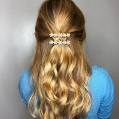 HINZIC clip accenting a bridal bun for refined decoration at weddings