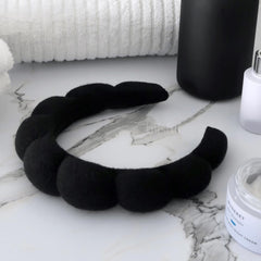HitModa headband in use during face wash keeping hair secure for cleaner routines