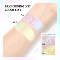 HOSAILY applied to inner eye corner delivering brightening catchlight
