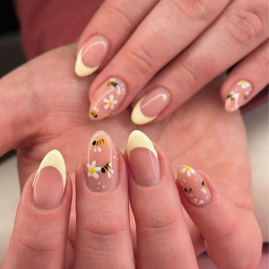 HPYFOI front packaging showing yellow French tip nails and accessories, quick salon look