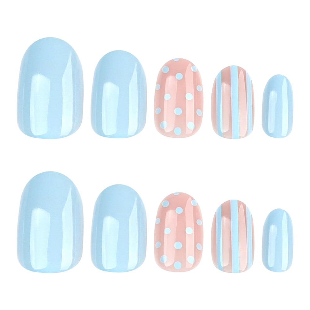 HPYFOI in-use finger shot with applied nails, showcasing an instant polished look