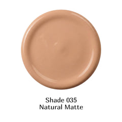 Il Makiage foundation applied on model with brush demonstrating even, matte finish and lasting look