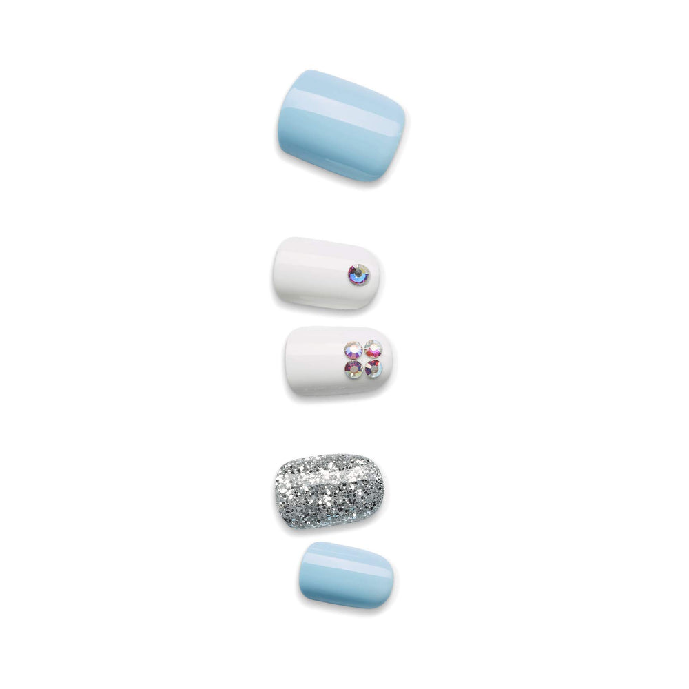 imPRESS hand pressing on nail demonstrating quick application and polished look benefit