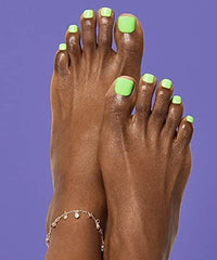 Impress Kiss nails next to ruler showing size range for custom fit benefit