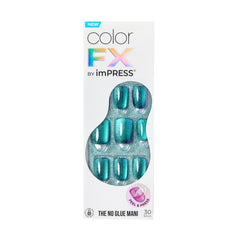 imPRESS lifestyle shot of student-ready nails for stylish on-the-go wear