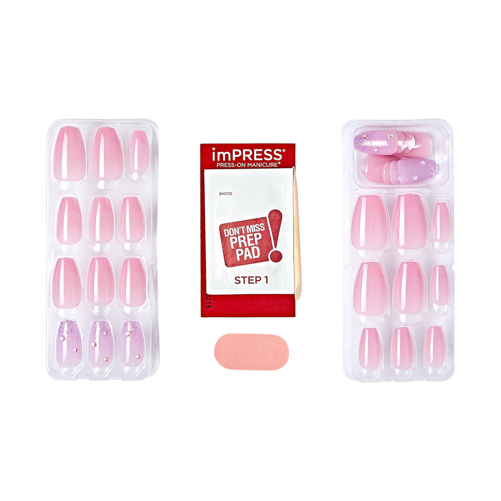 imPRESS Moonlit nails applied on hand showing comfortable natural fit benefit
