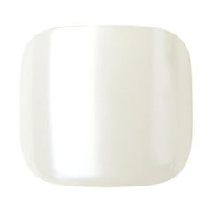 imPRESS close-up of sparkling white pearl texture highlighting glossy, salon-like finish