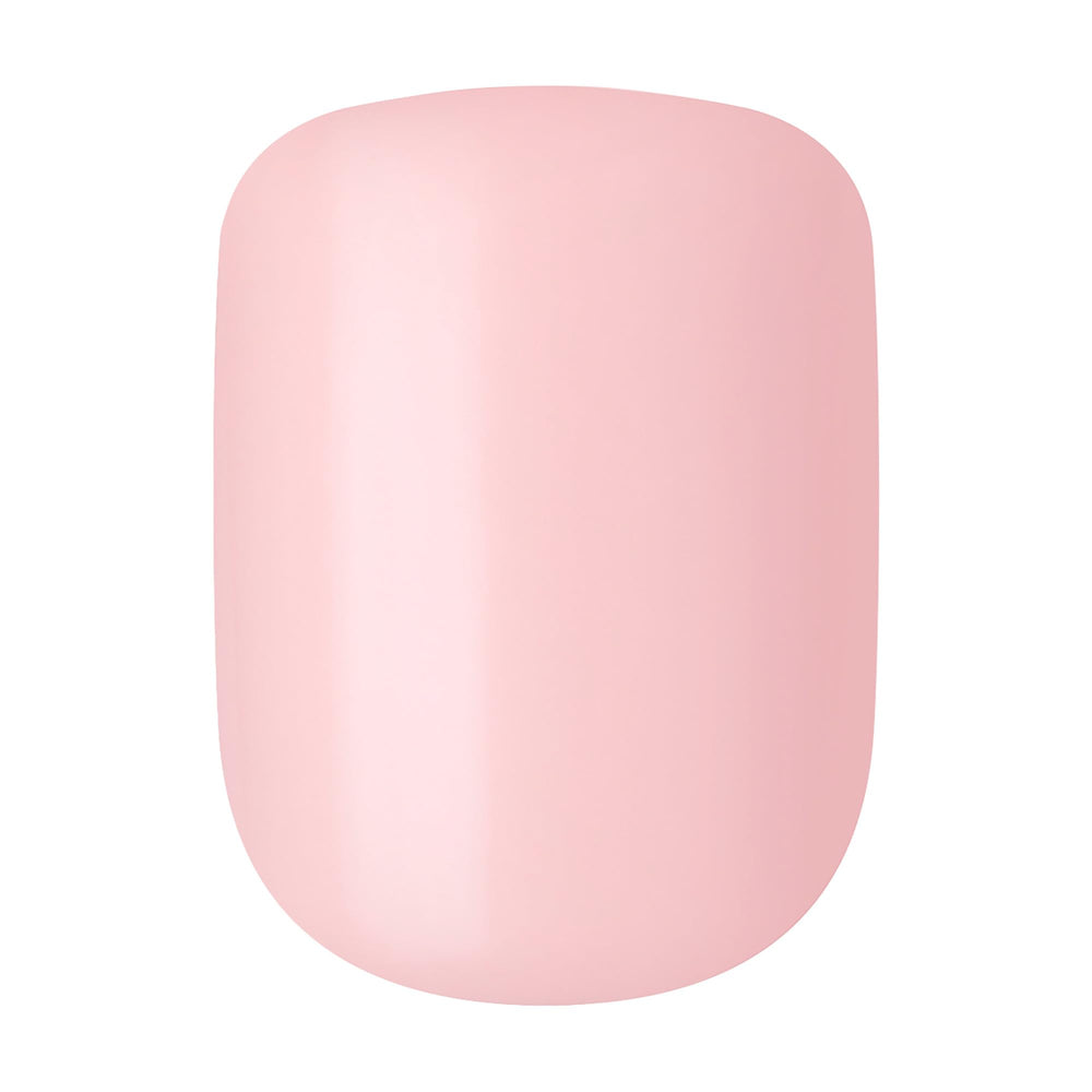 imPRESS model wearing Pick Me Pink nails for polished look