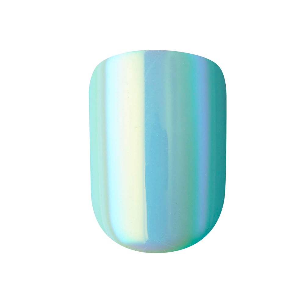 imPRESS single nail being pressed on demonstrating quick adhesive bond and no-glue convenience