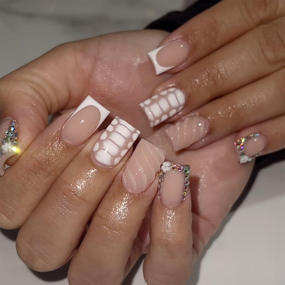 IMSOHOT front packaging showing white crocodile print and full set benefit