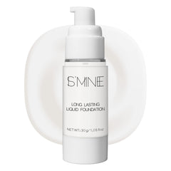 IS'MINE liquid texture close-up showing smooth consistency for easy blending