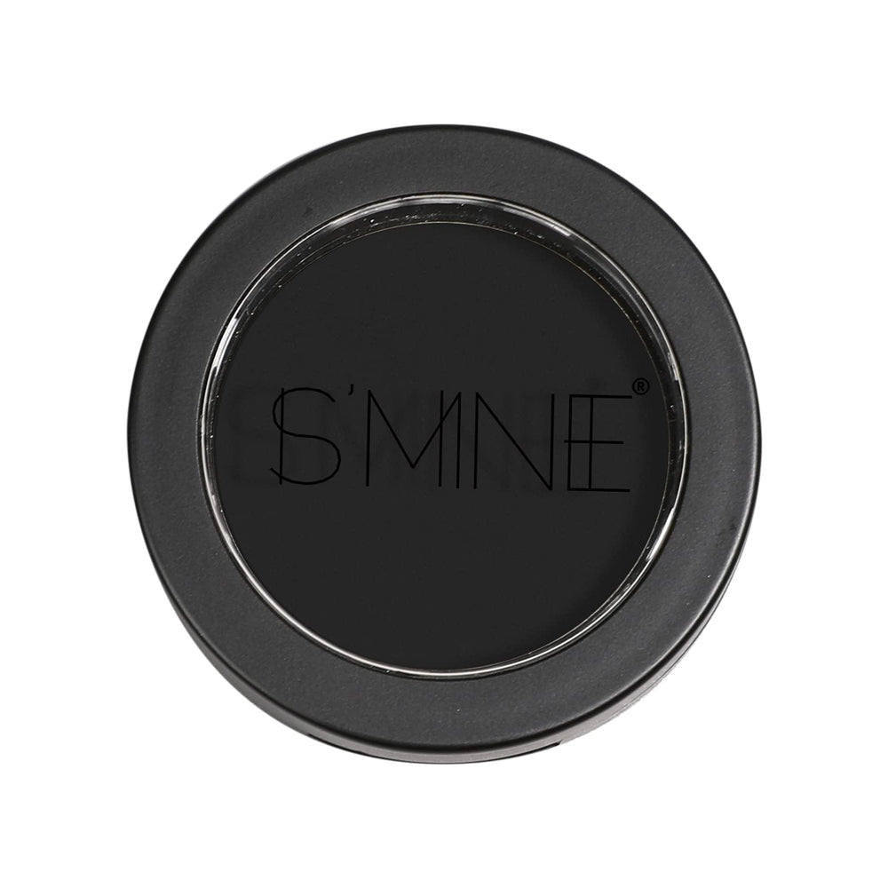 IS'MINE brush applying matte black shadow demonstrating precise control