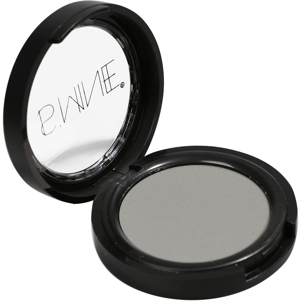 IS'MINE solid pan edge detail showing pressed powder quality and dense pigment